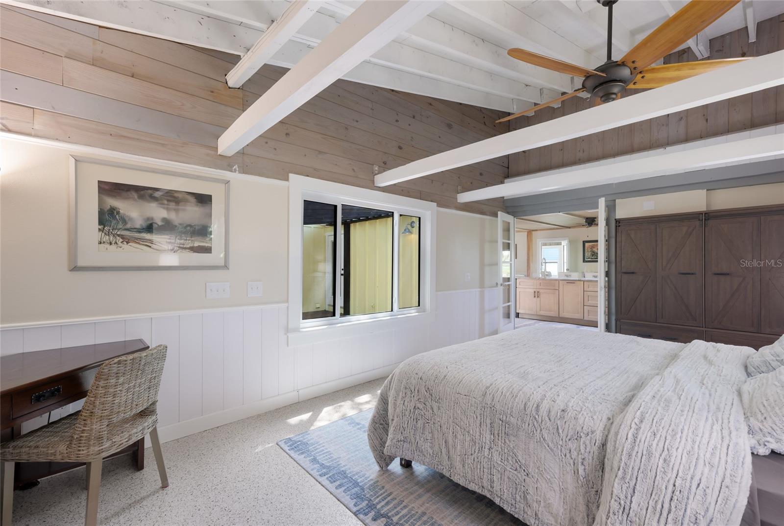 LONGBEACH ON LONGBOAT KEY - Residential