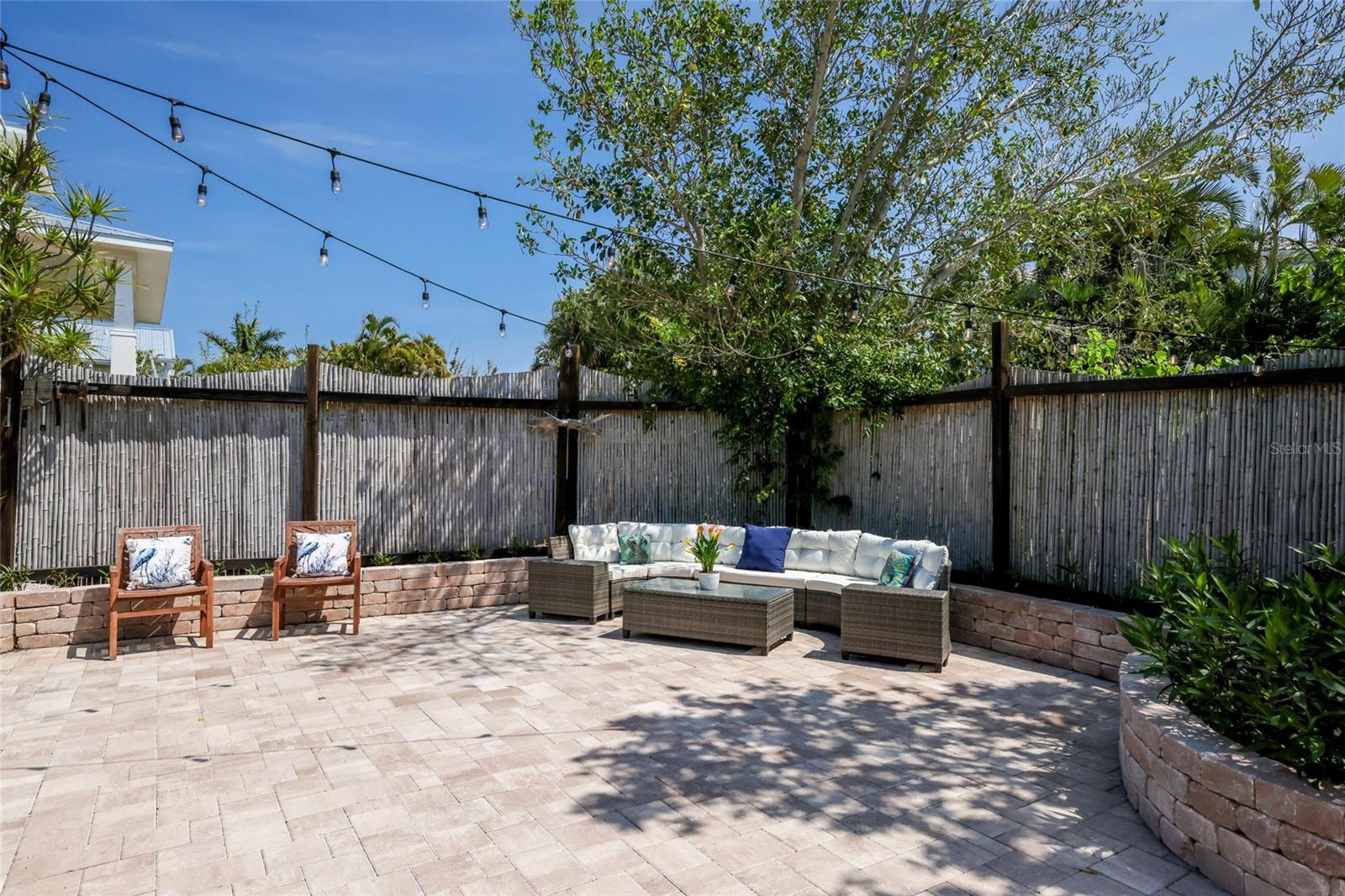 LONGBEACH ON LONGBOAT KEY - Residential