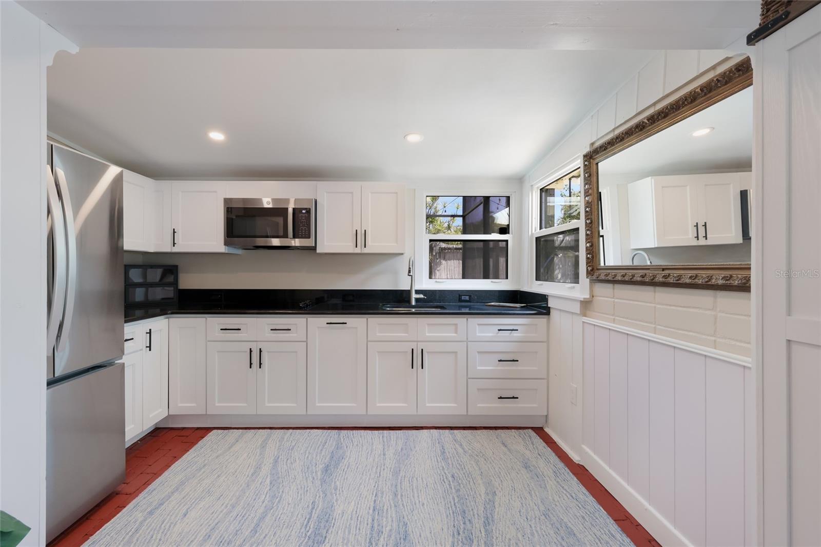 LONGBEACH ON LONGBOAT KEY - Residential