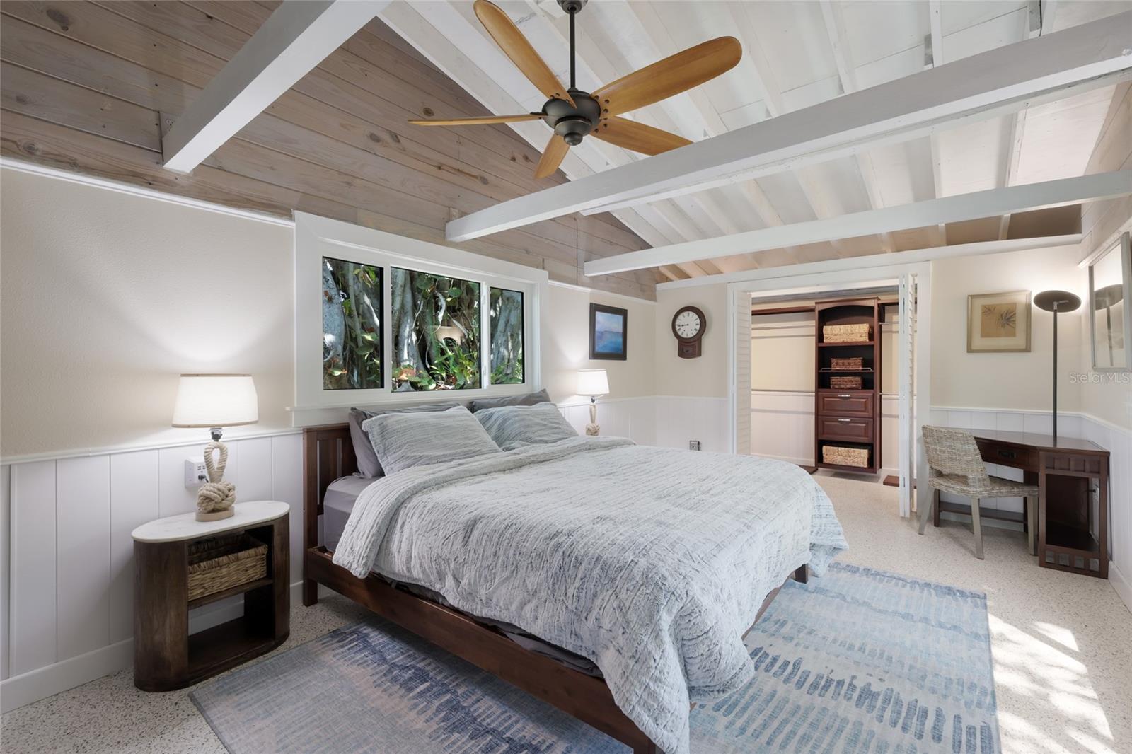 LONGBEACH ON LONGBOAT KEY - Residential