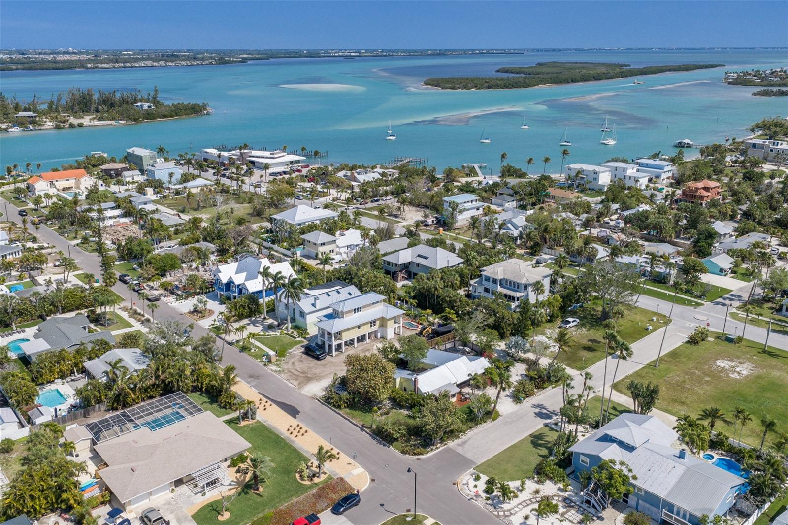 LONGBEACH ON LONGBOAT KEY - Residential