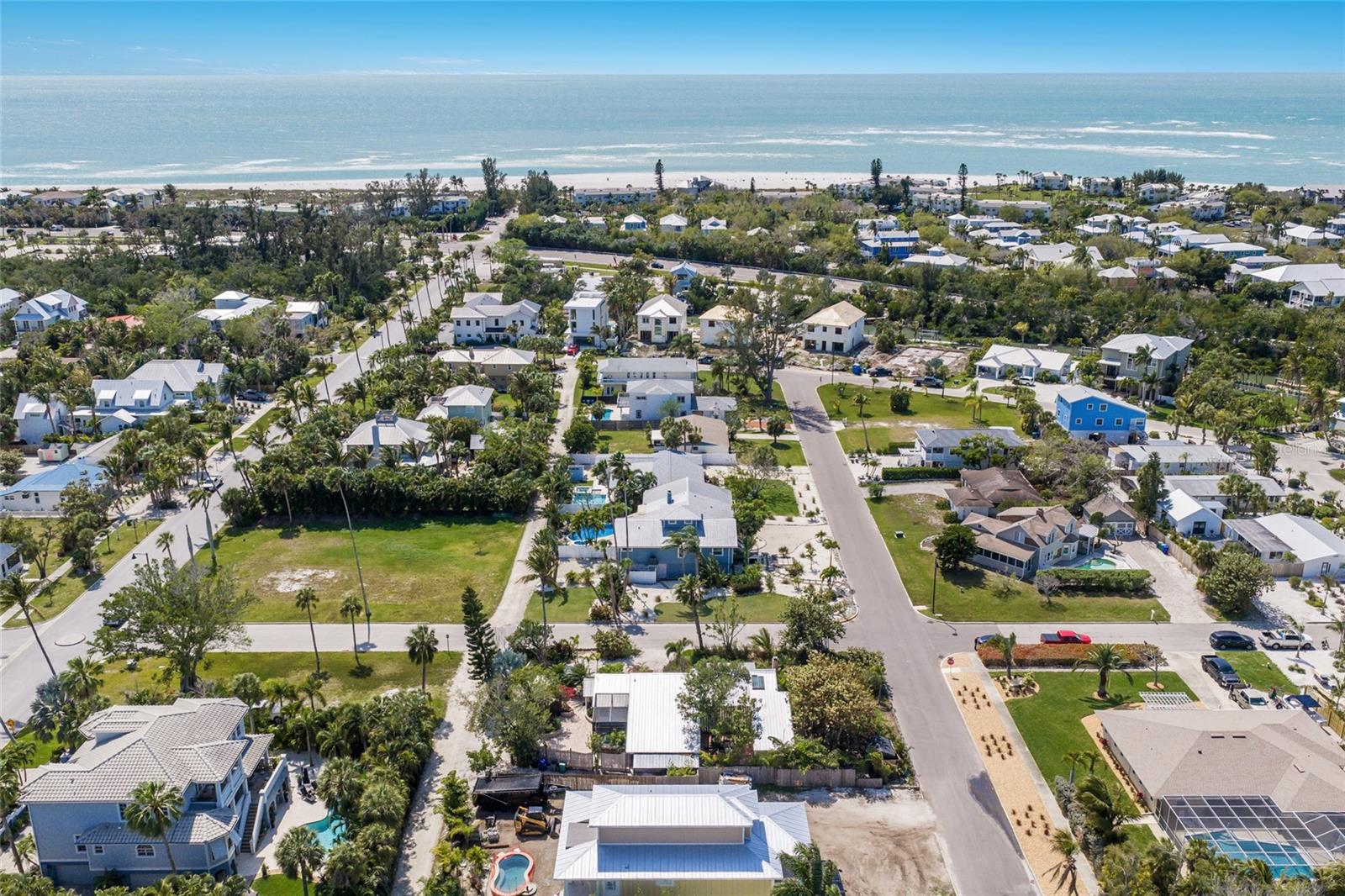 LONGBEACH ON LONGBOAT KEY - Residential