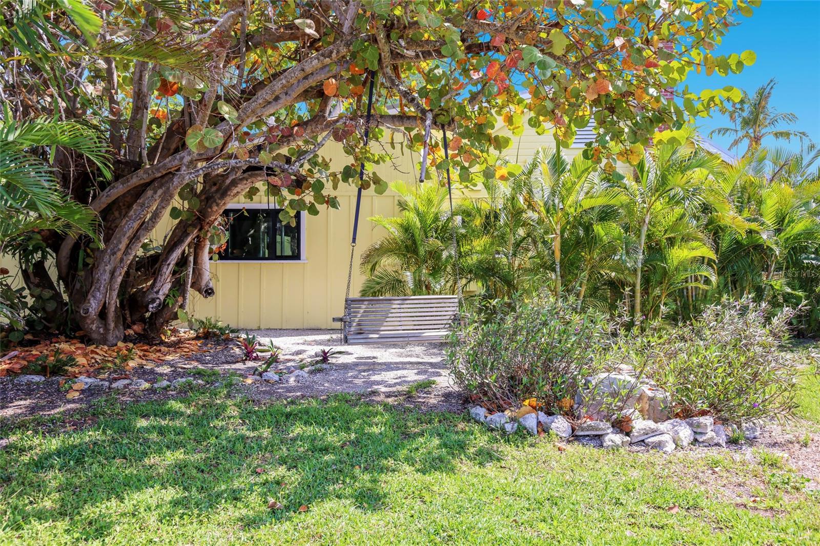 LONGBEACH ON LONGBOAT KEY - Residential