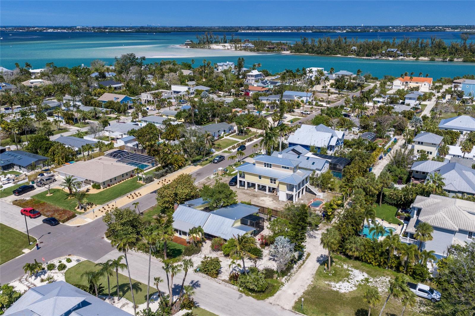 LONGBEACH ON LONGBOAT KEY - Residential