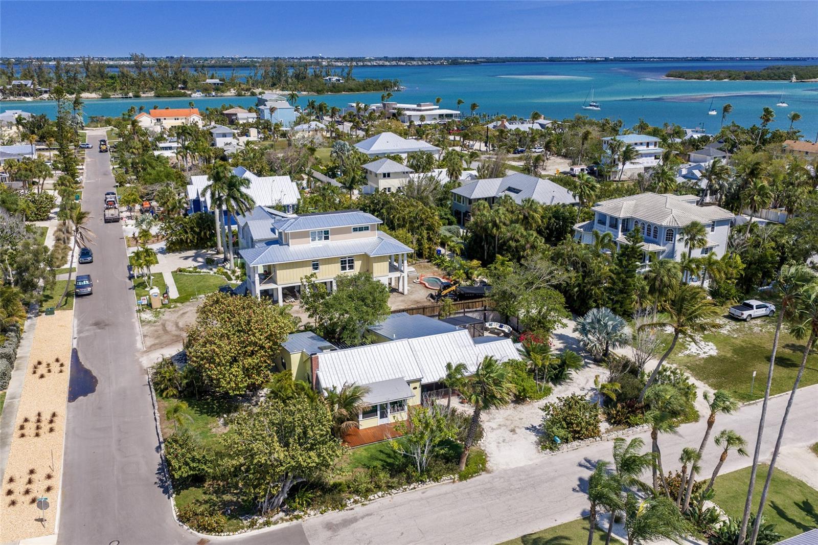 LONGBEACH ON LONGBOAT KEY - Residential