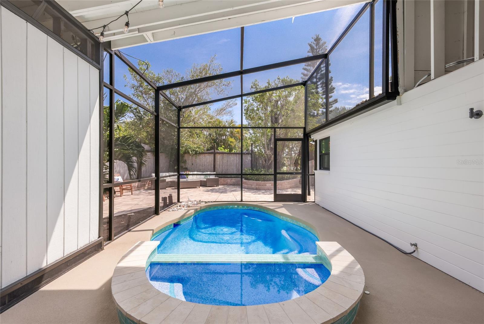 LONGBEACH ON LONGBOAT KEY - Residential