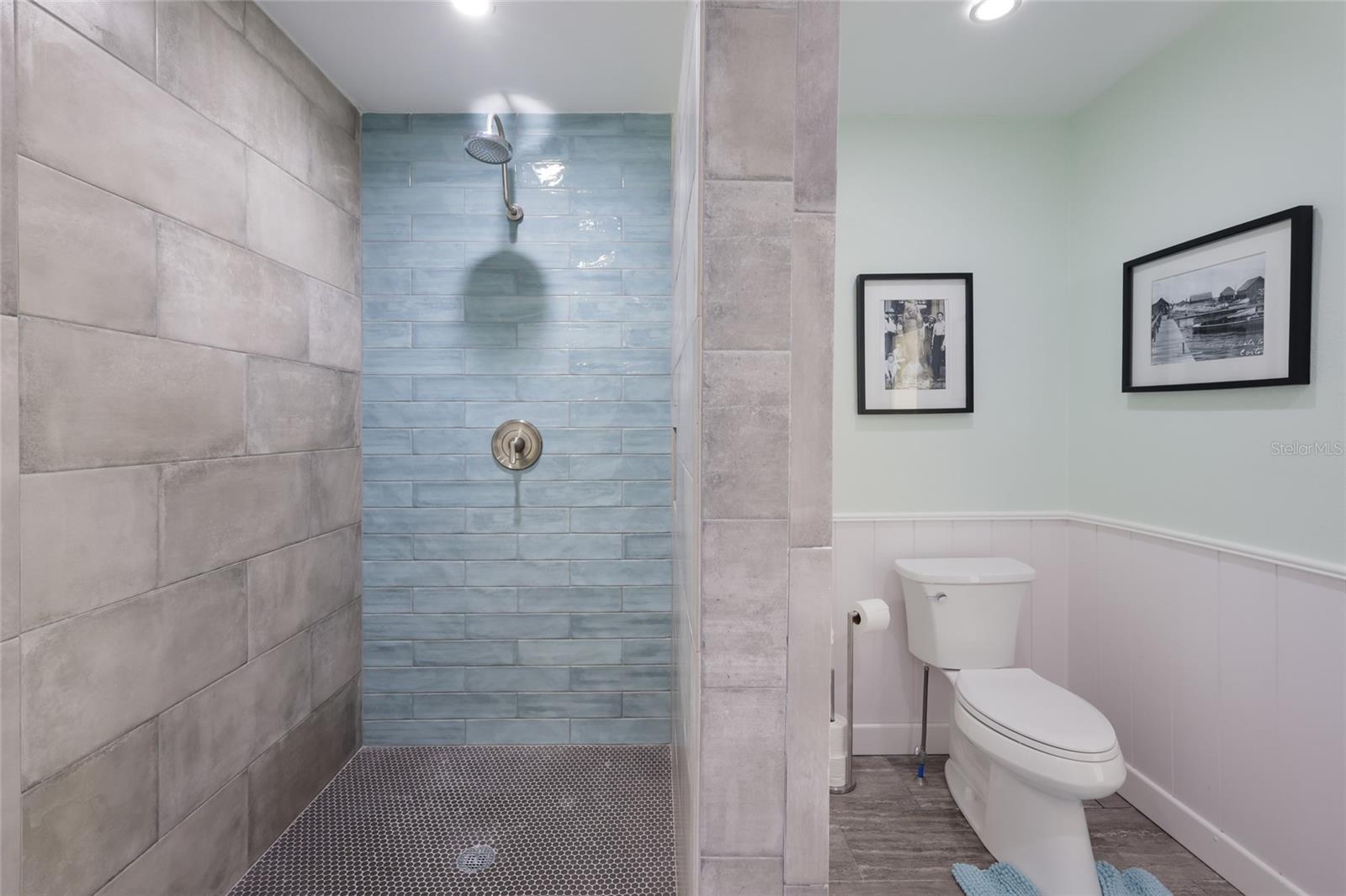 LONGBEACH ON LONGBOAT KEY - Residential