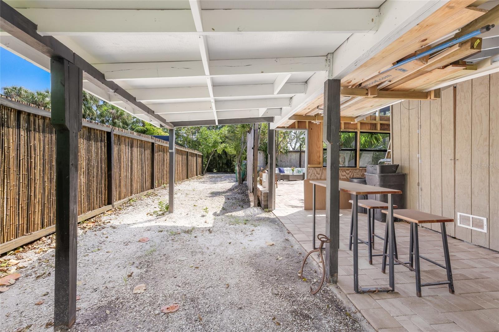 LONGBEACH ON LONGBOAT KEY - Residential