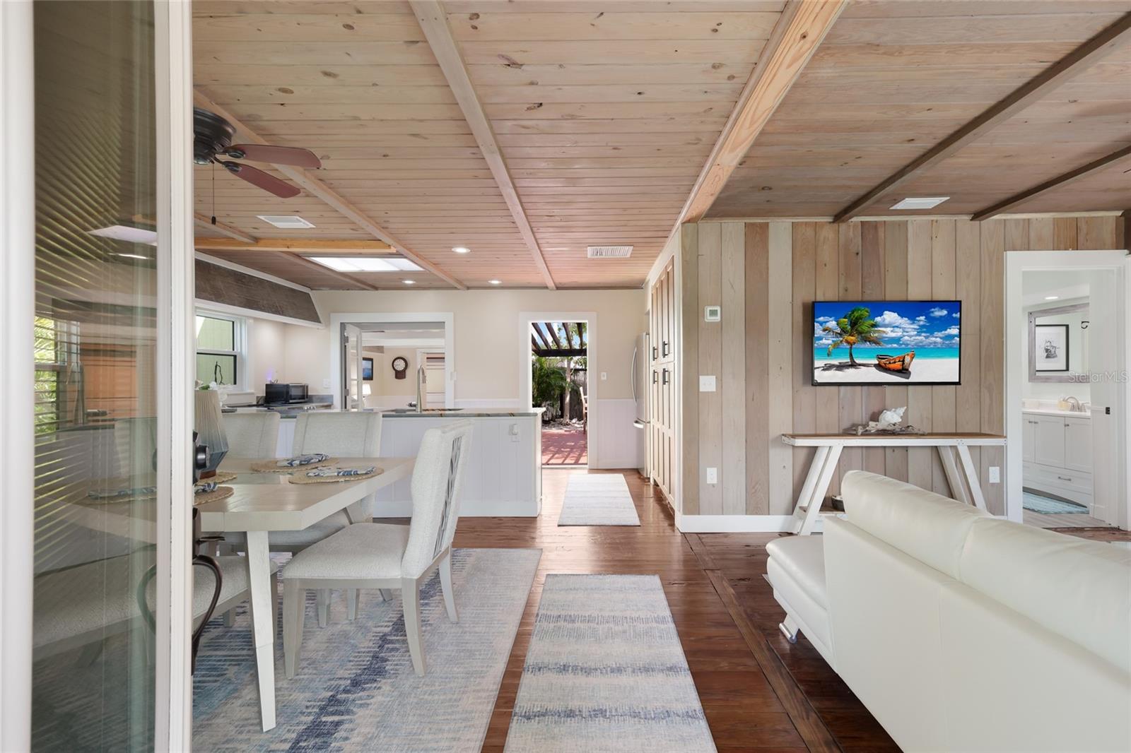 LONGBEACH ON LONGBOAT KEY - Residential