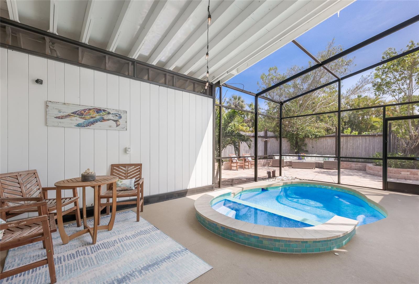 7030 POINSETTIA AVENUE