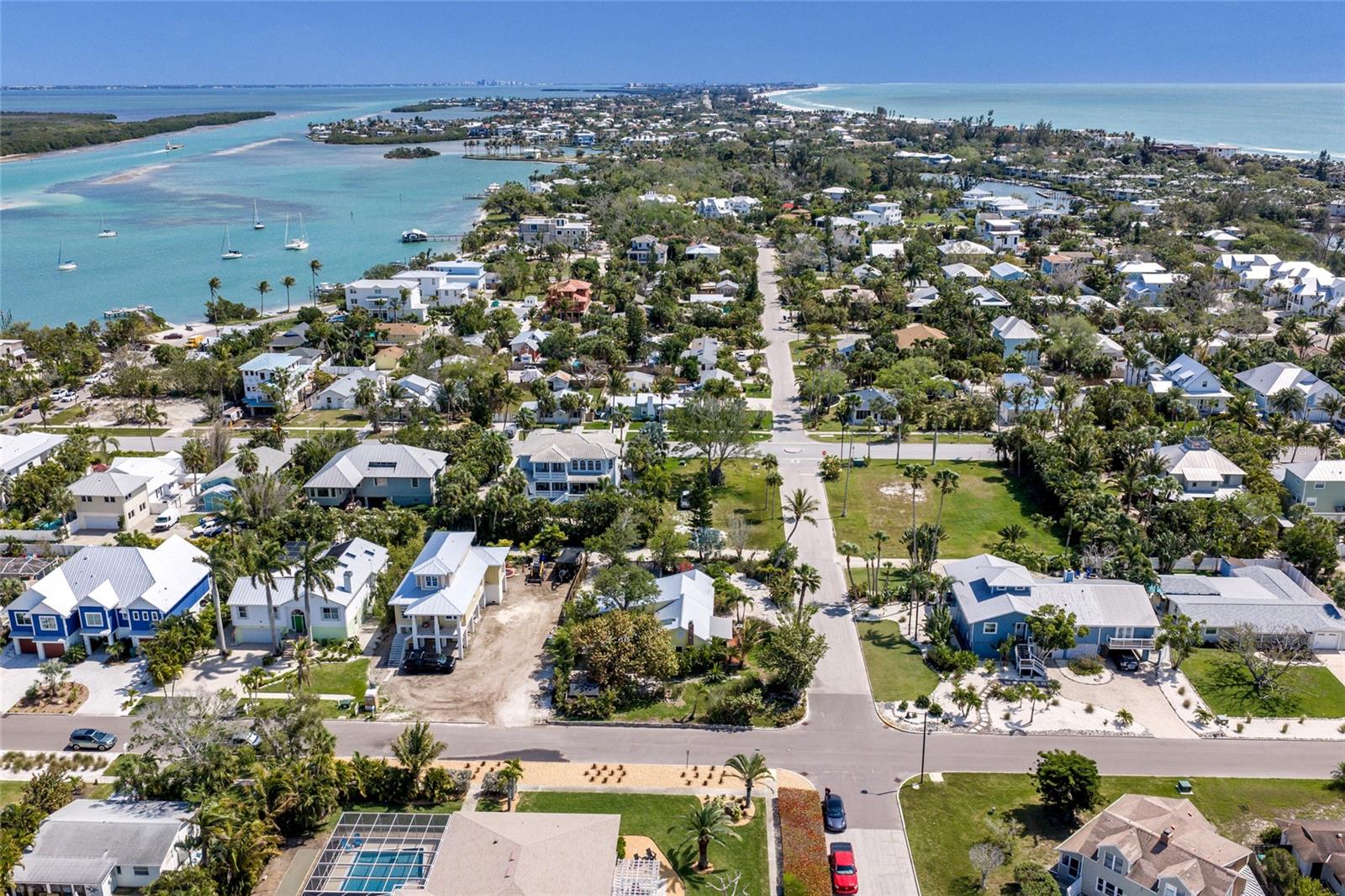 LONGBEACH ON LONGBOAT KEY - Residential