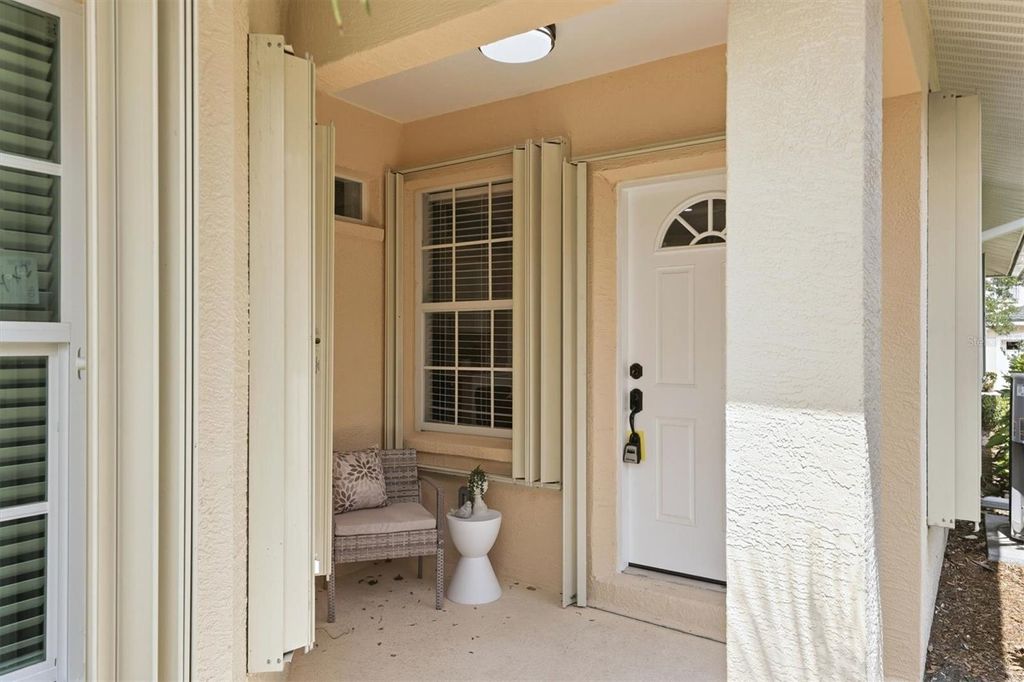 Photo of 503 Auburn Cove Circle, Venice, FL 34292 (MLS # A4686761)