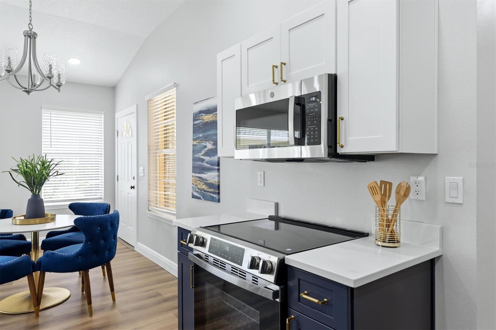 AUBURN COVE - Residential