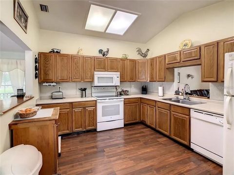 Tiny photo for 17444 East Road, Umatilla, FL 32784 (MLS # G5114274)