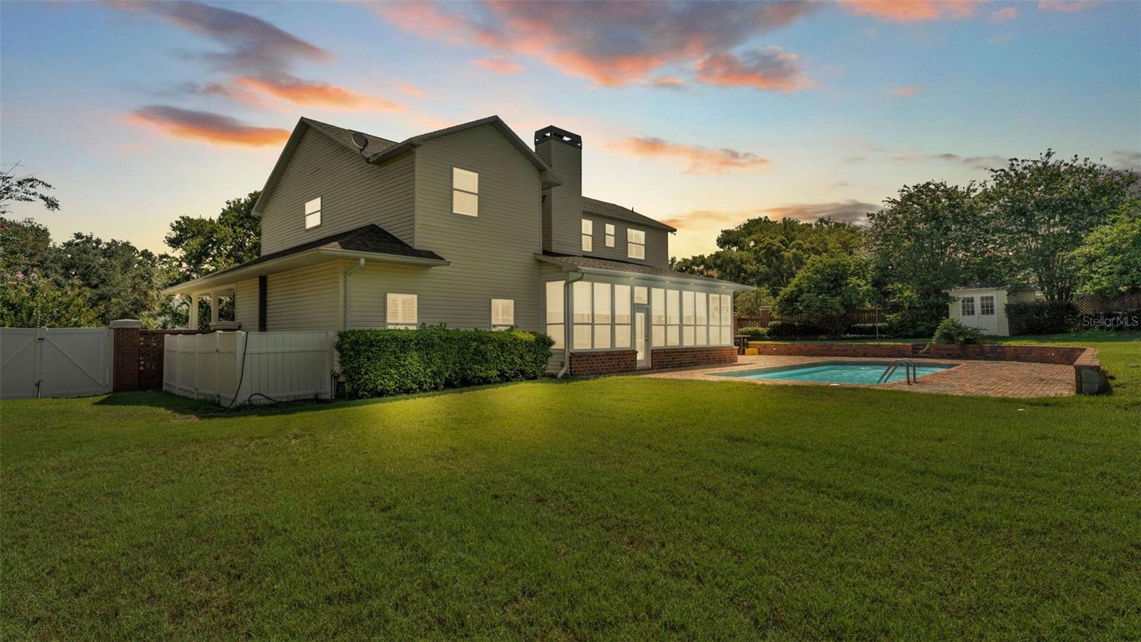 1928 VISTA VIEW DRIVE