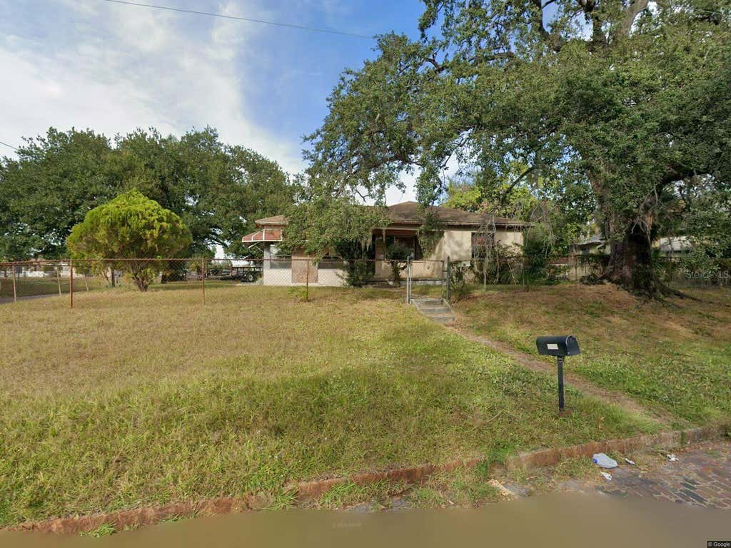 Photo of 2721 W Cherry Street, Tampa, FL 33607 (MLS # TB8542771)