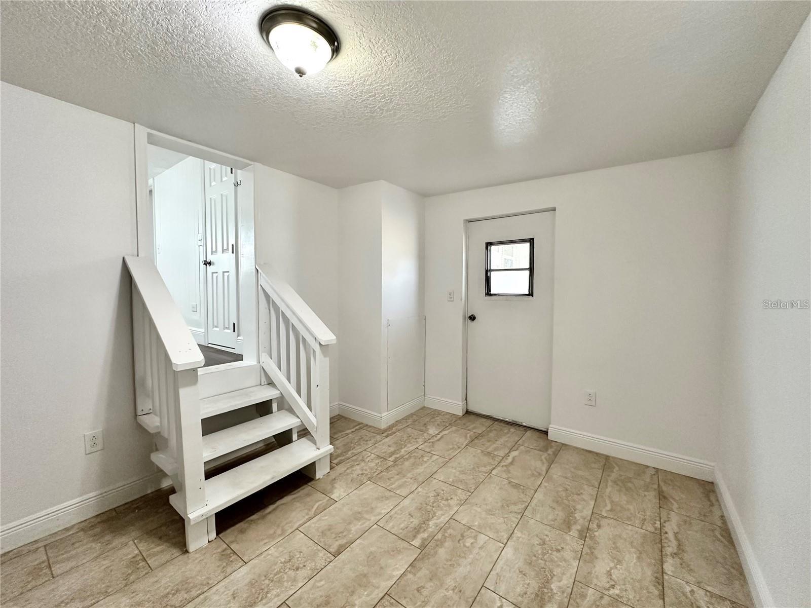 LITTLE LAKE WEIR - Residential