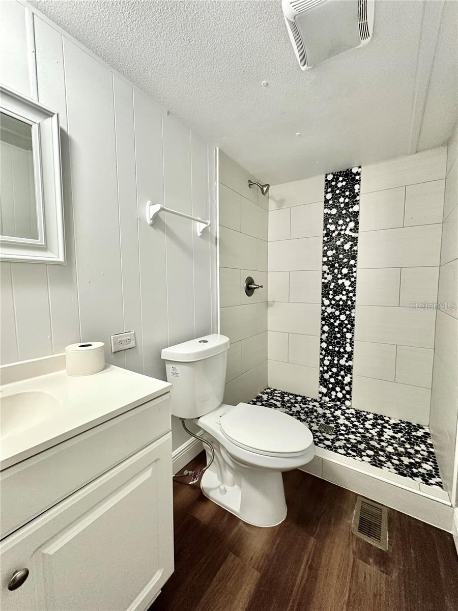 LITTLE LAKE WEIR - Residential