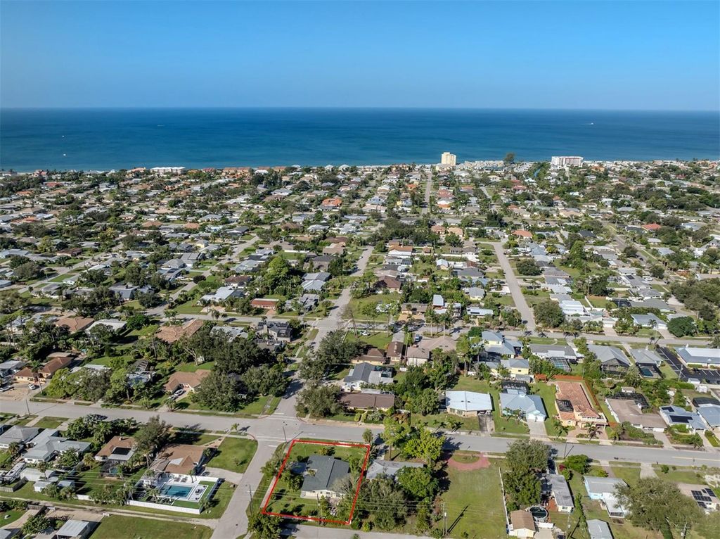 Photo of 104 Fiesole Street, Venice, FL 34285 (MLS # N6140969)