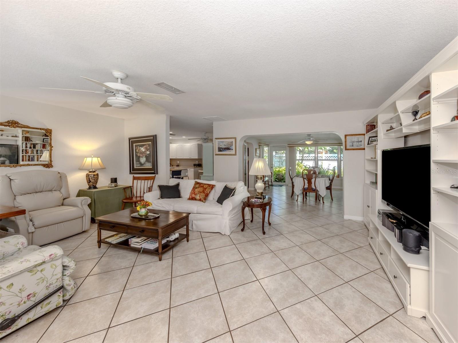 VENEZIA PARK REP - Residential