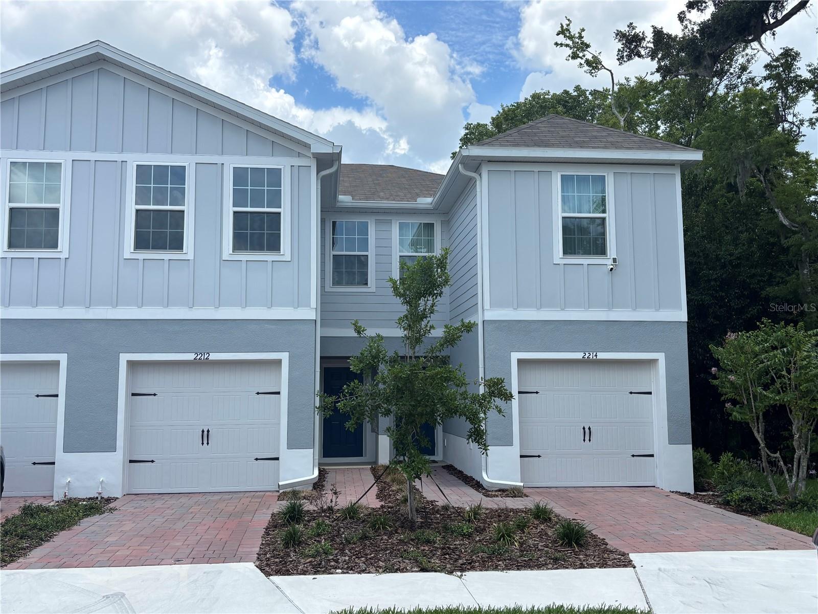 For Lease: Brand New 2024 Townhome in Edison Pointe, South Daytona – Just $1,950/Month!
Be the first to live in this stunning new construction townhome in desirable Edison Pointe, South Daytona! Built in 2024 and never occupied, this 3-bedroom, 2.5-bath home offers modern comfort, space, and style—all at a bargain price that seems to good to be true!
Inside, you’ll find beautiful granite countertops, fresh finishes, and brand-new everything—from top to bottom. The open-concept kitchen, living room, and dining area flow seamlessly on the first floor, with all three spacious bedrooms—including the primary suite—upstairs. With 1,428 square feet, there’s plenty of room to spread out.
Enjoy the convenience of a 1-car garage with washer and dryer hookups, plus a driveway for additional parking. Step out back to a private patio, perfect for grilling or relaxing outdoors.
Located just 4 miles from the beach, and close to parks, shopping, and dining, this townhome offers easy access to everything South Daytona has to offer. Plus, the owner pays the HOA fee, which covers lawn care and exterior maintenance—a rare bonus!
Rent is just $1,950/month, a fantastic value for a brand-new home in this location.
Application Details:
$60 application fee per adult
$45 lease preparation fee if accepted
Tenant screening includes background, income, and credit check
First month, last month, and security deposit required
Don’t wait—homes like this don’t stay available for long. Schedule your tour today and secure this brand-new townhome at an unbeatable price!
