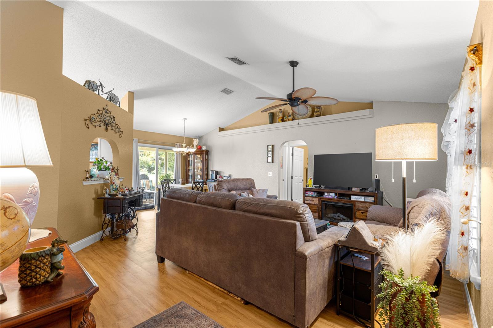 STONECREST - EASTRIDGE - Residential