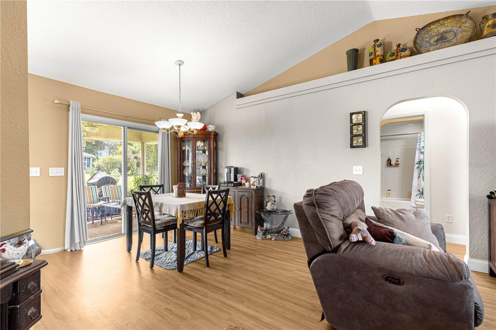 STONECREST - EASTRIDGE - Residential