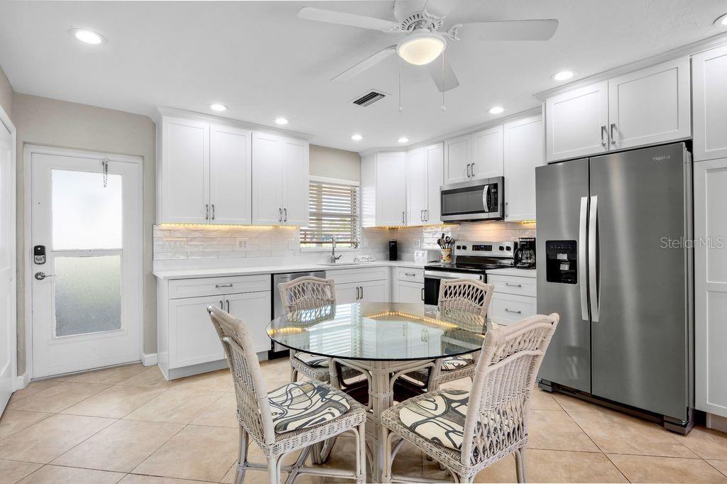 5830 MIDNIGHT PASS ROAD 107