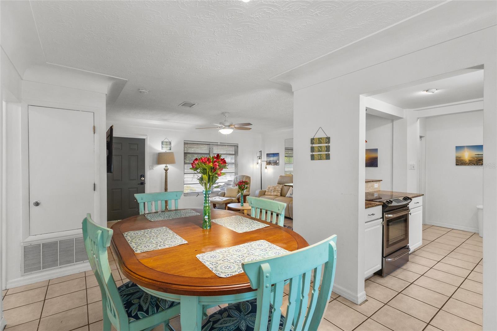 SOUTH GATE - Residential