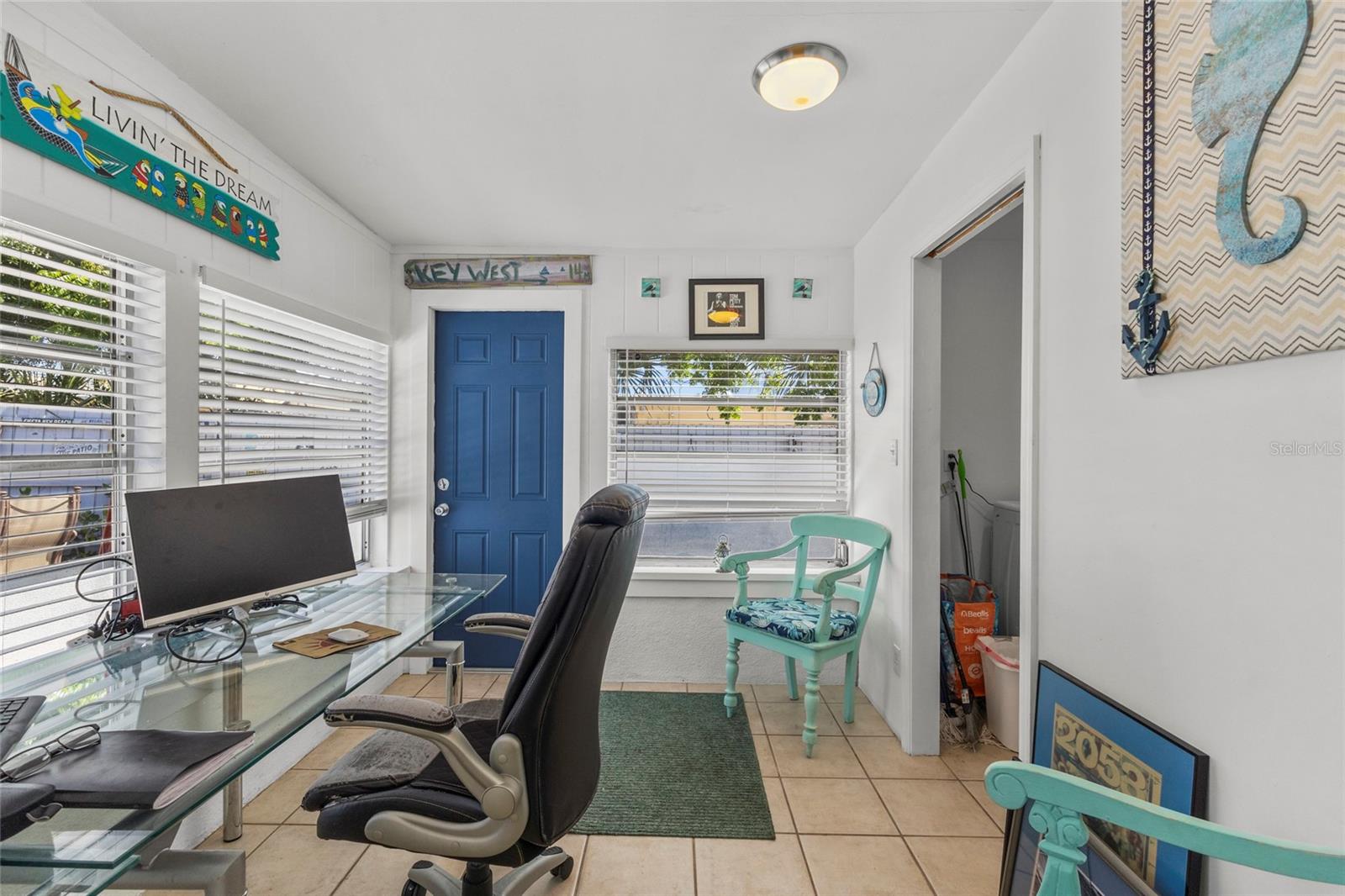 SOUTH GATE - Residential