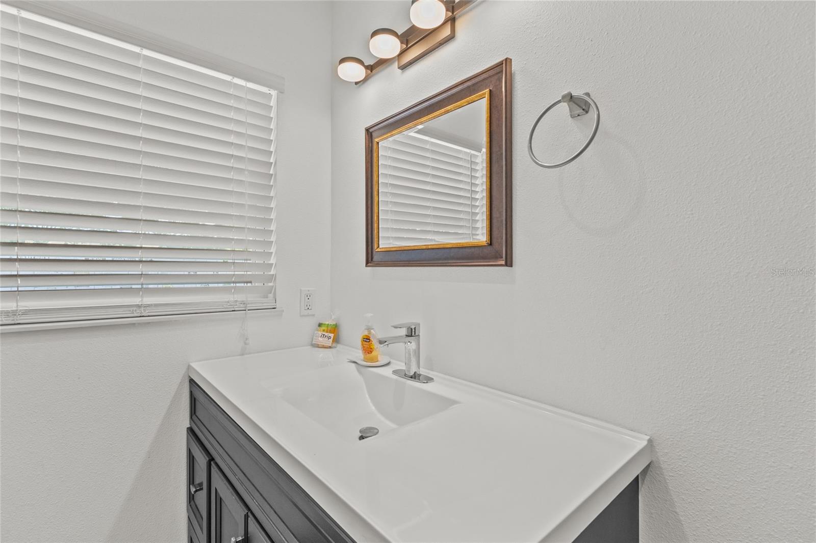 SOUTH GATE - Residential