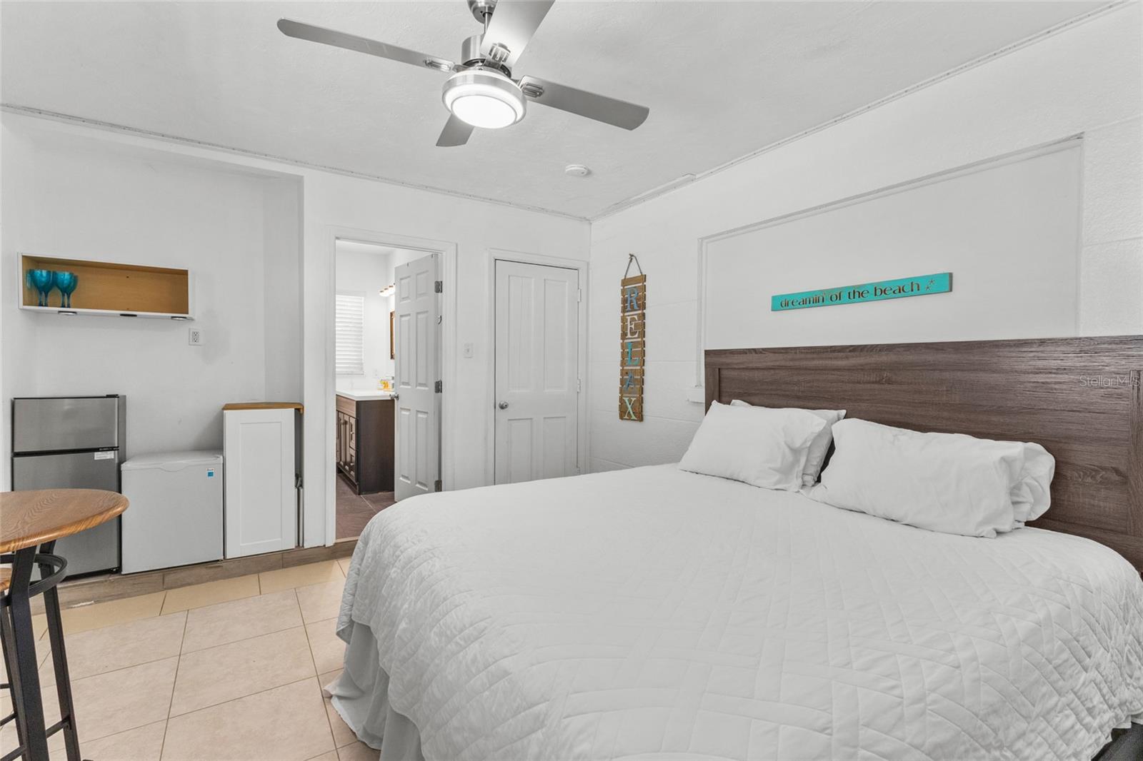 SOUTH GATE - Residential