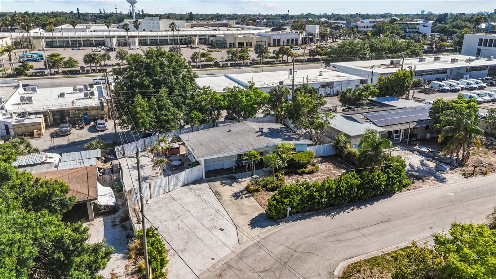 SOUTH GATE - Residential