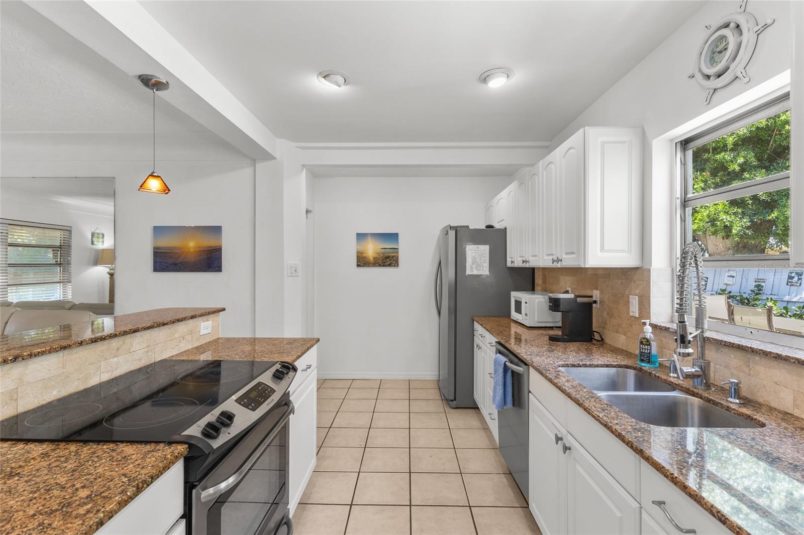 SOUTH GATE - Residential