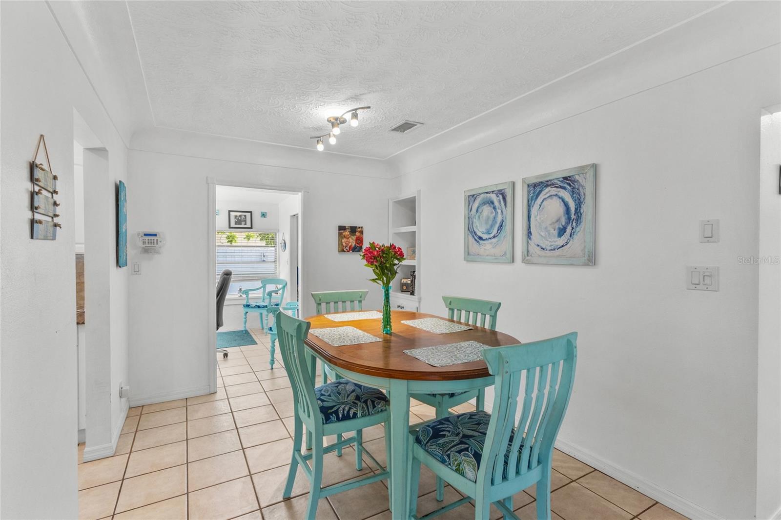 SOUTH GATE - Residential