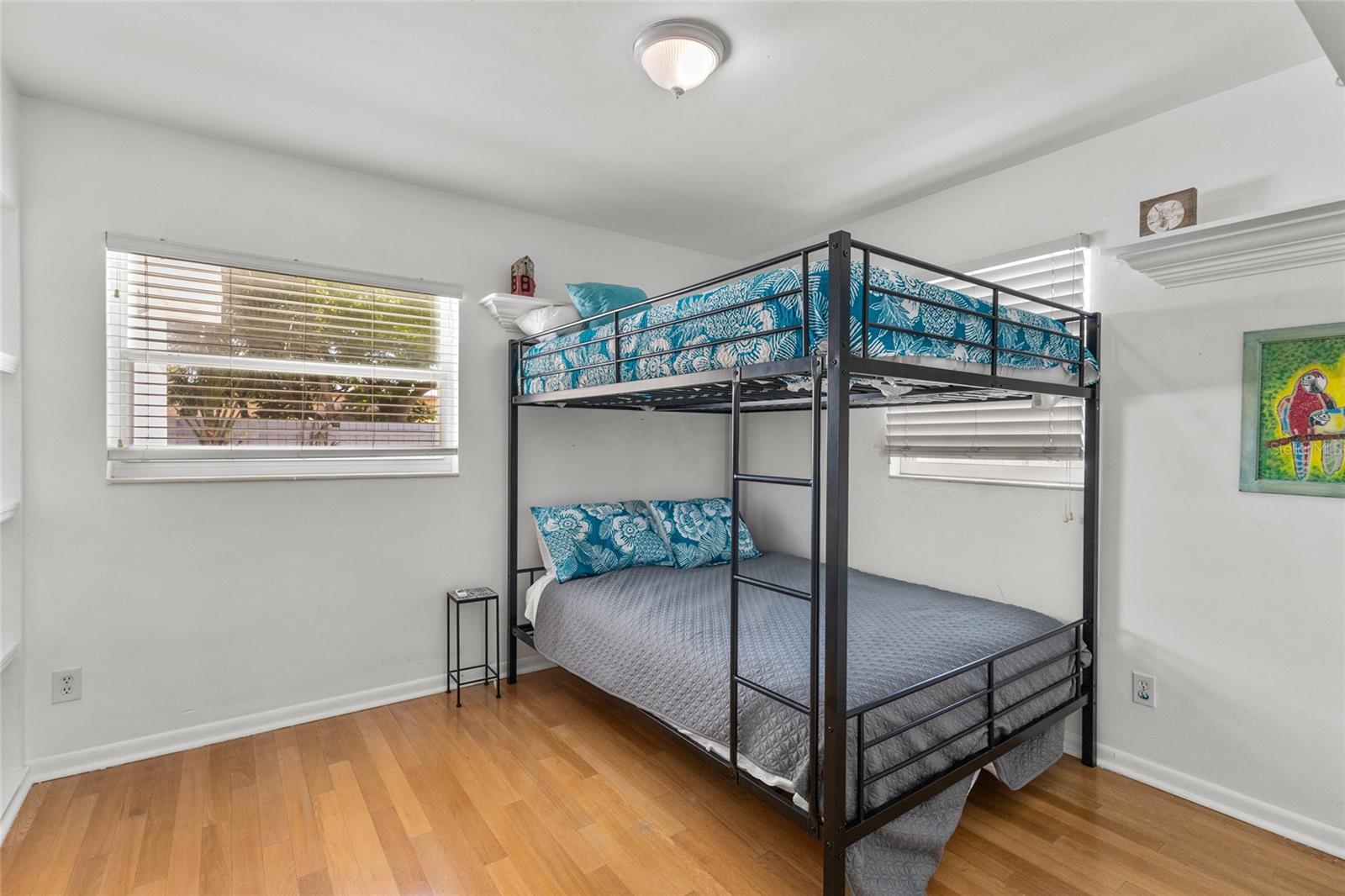 SOUTH GATE - Residential