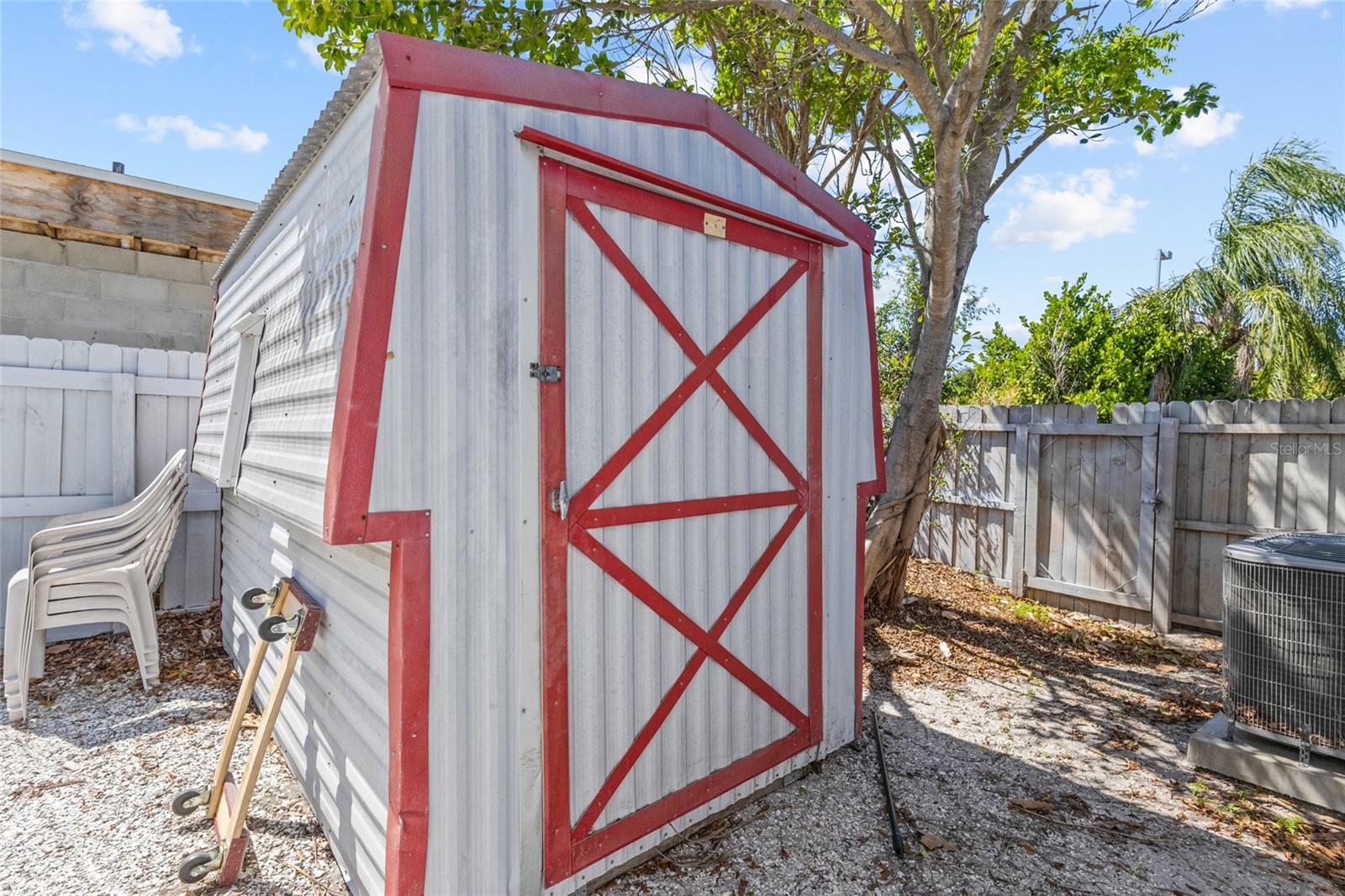 SOUTH GATE - Residential