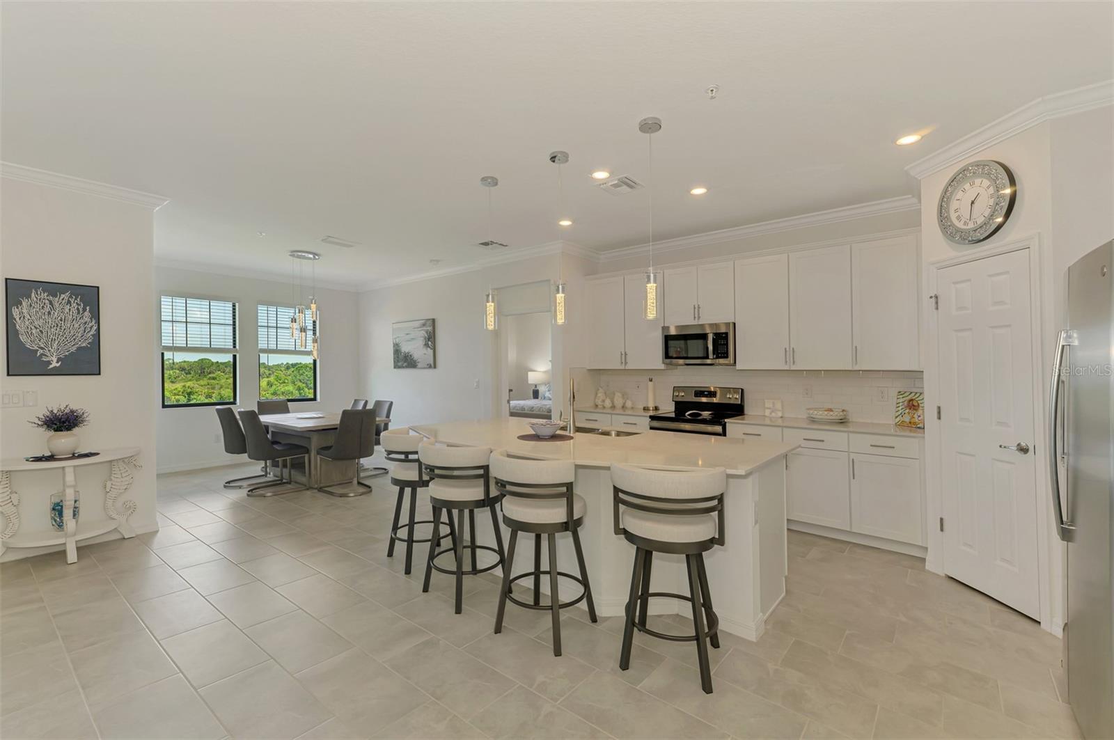 SARASOTA NATIONAL - Residential