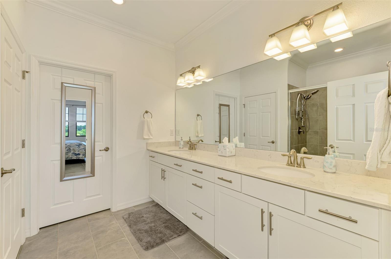 SARASOTA NATIONAL - Residential