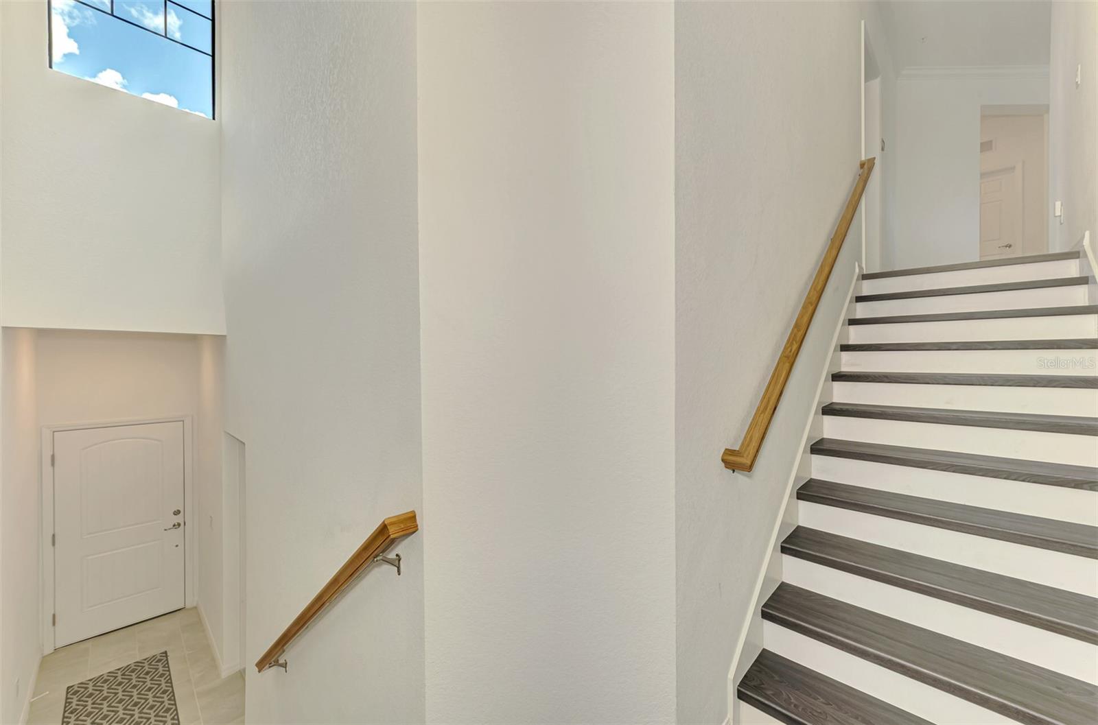 SARASOTA NATIONAL - Residential