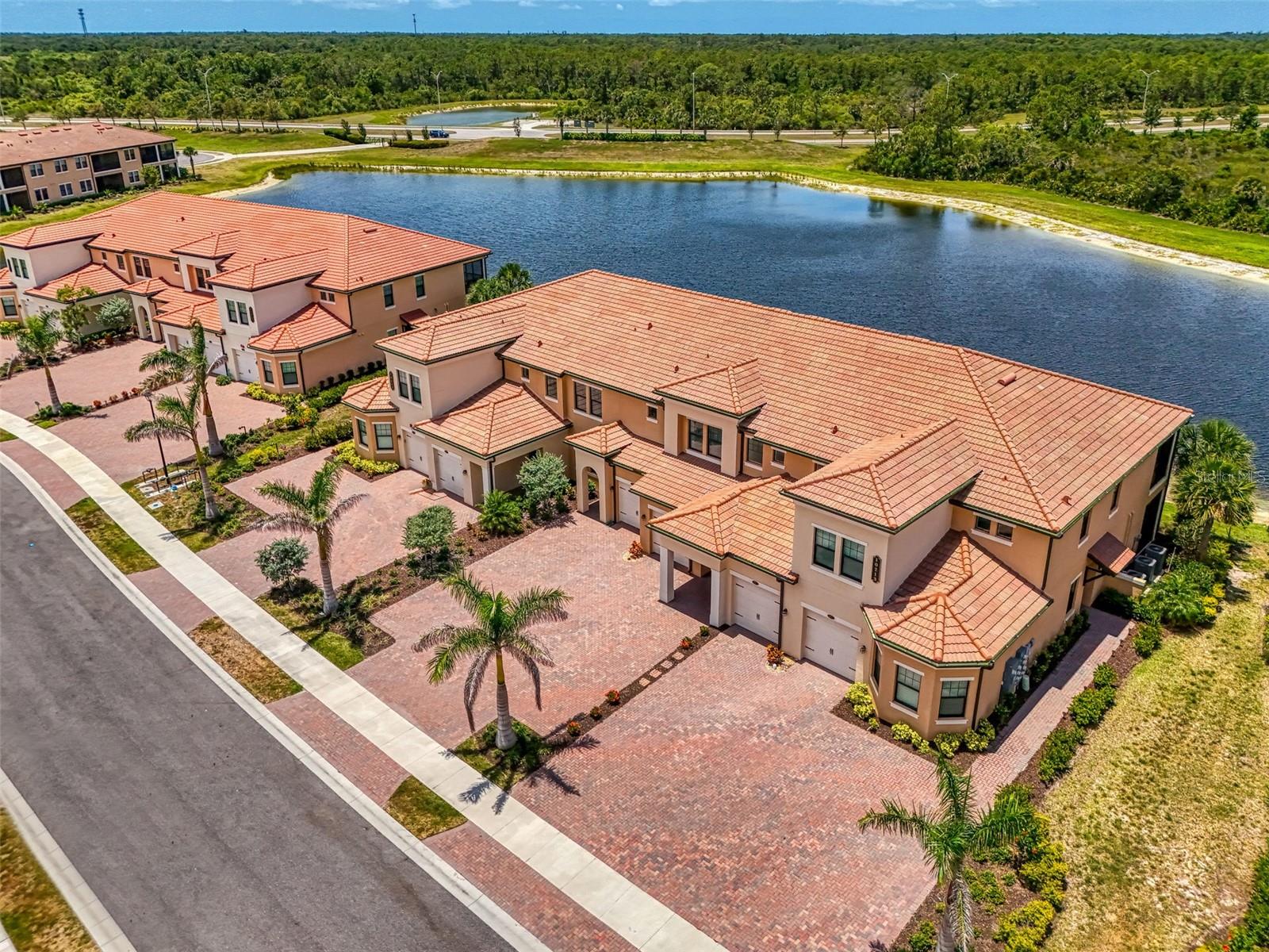 SARASOTA NATIONAL - Residential