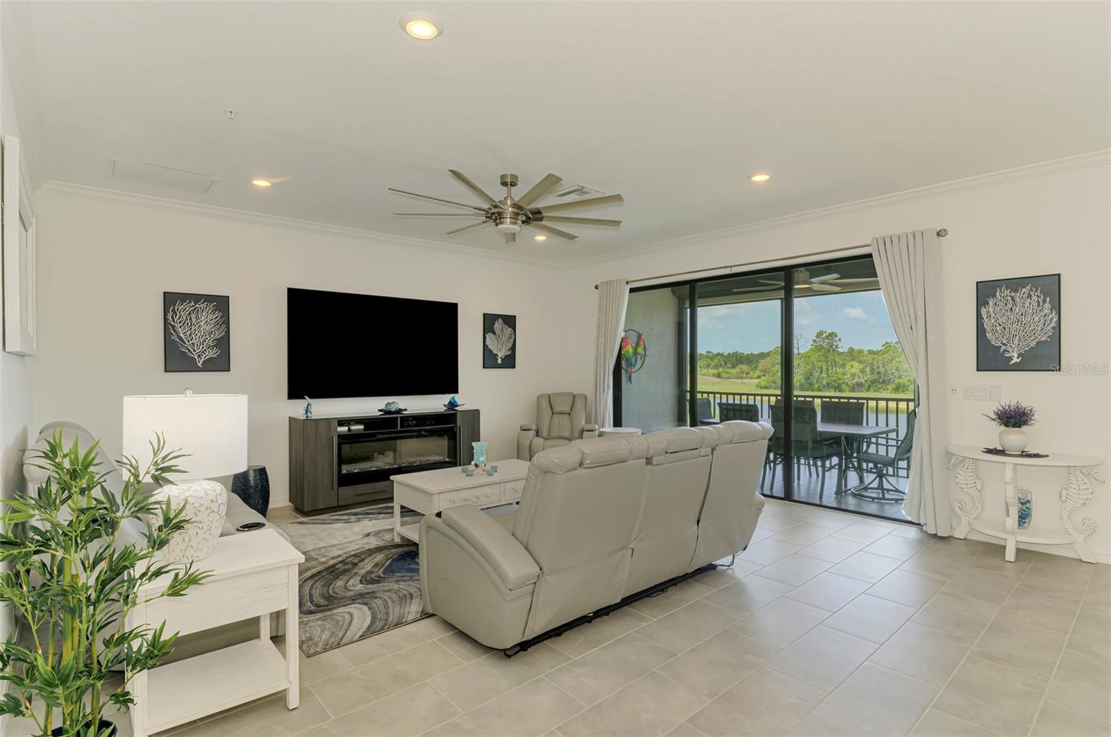 SARASOTA NATIONAL - Residential