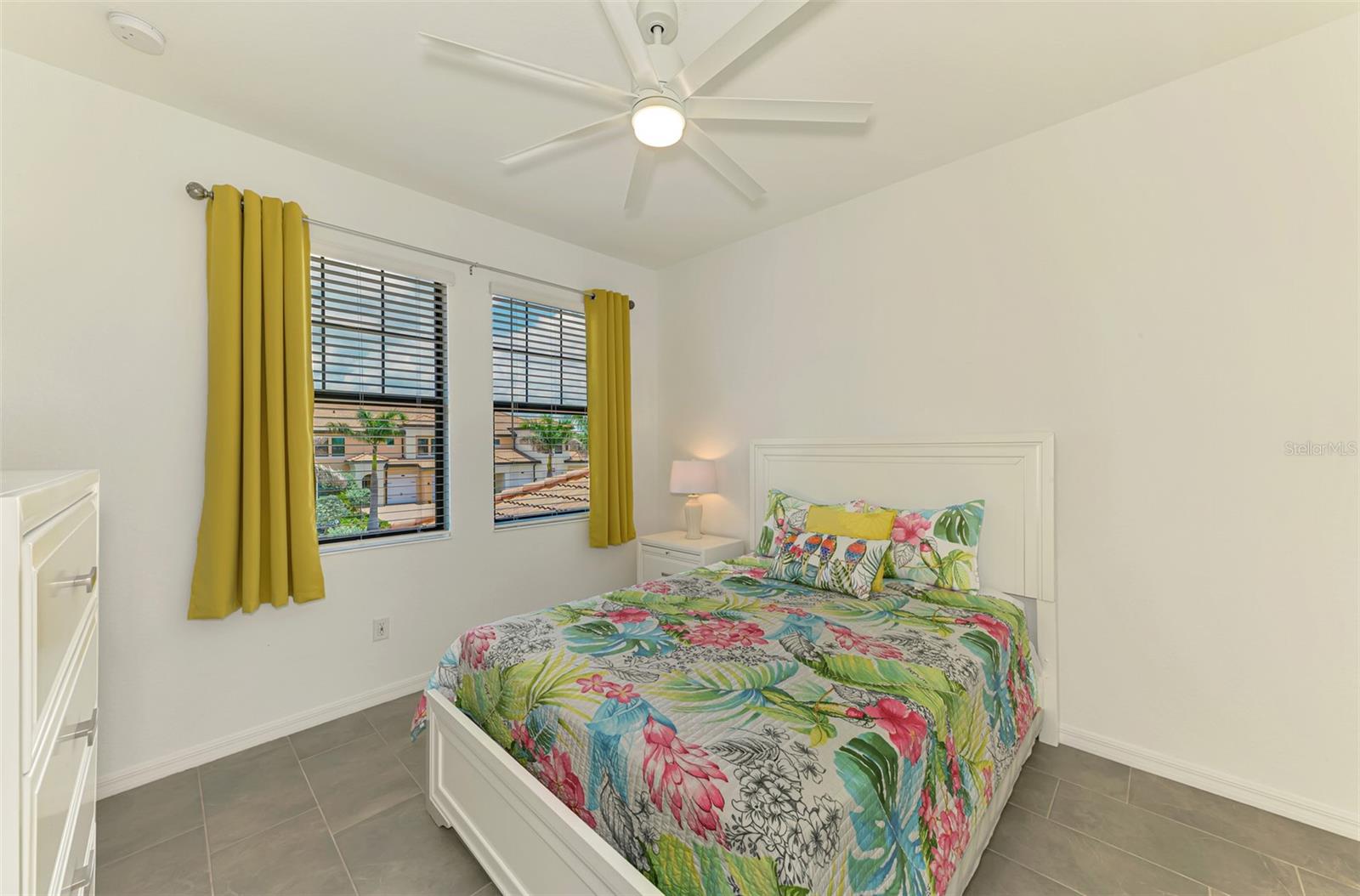 SARASOTA NATIONAL - Residential