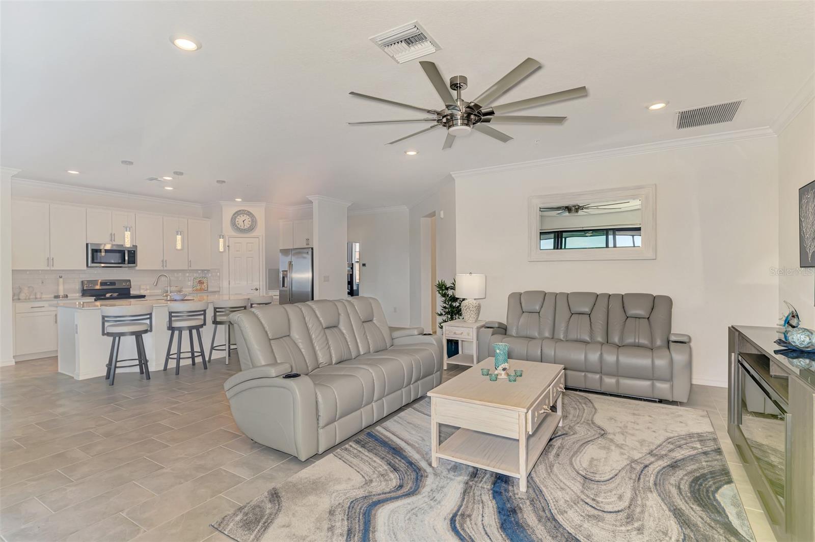 SARASOTA NATIONAL - Residential