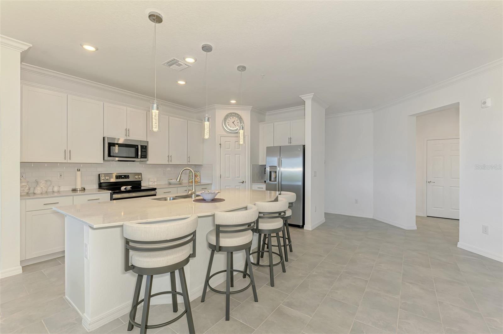 SARASOTA NATIONAL - Residential