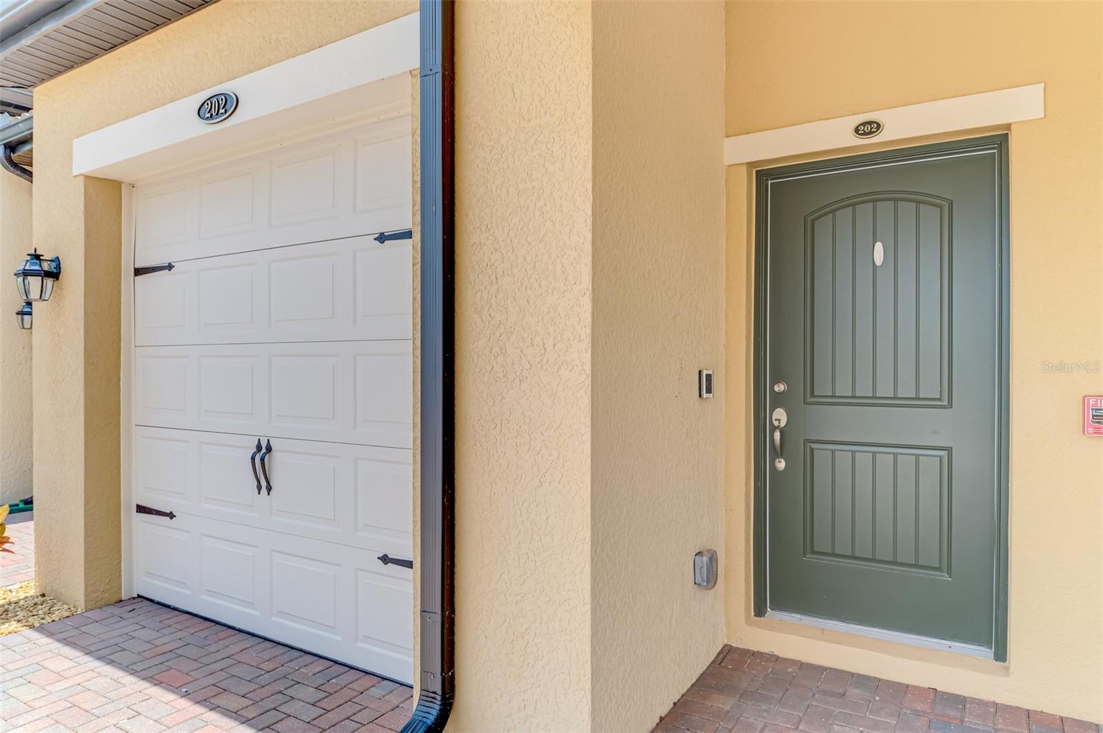 SARASOTA NATIONAL - Residential