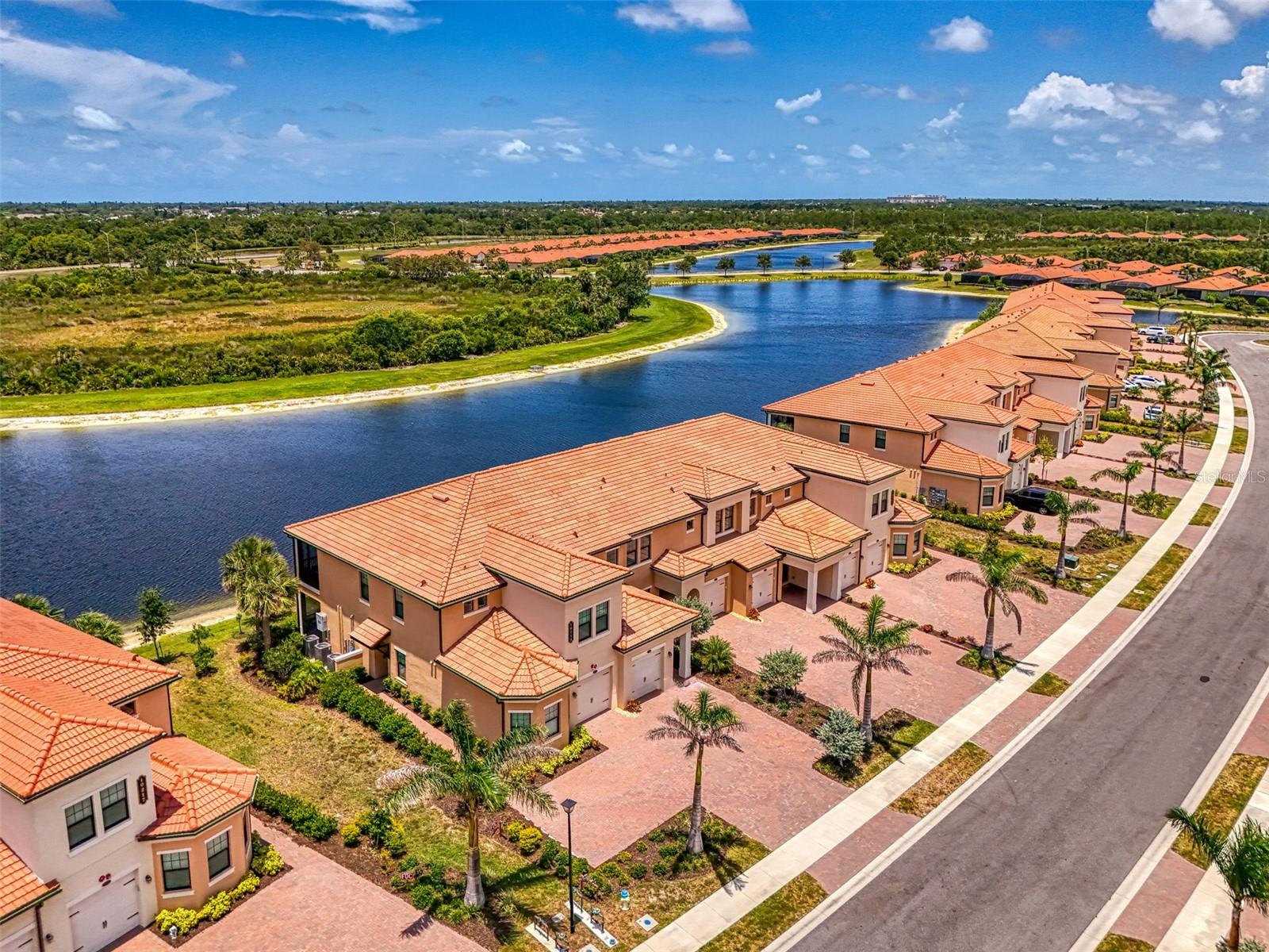 SARASOTA NATIONAL - Residential