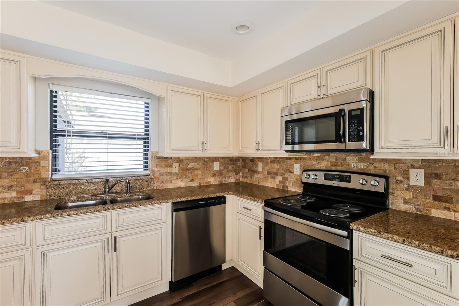 IMPERIAL SOUTHGATE - Residential