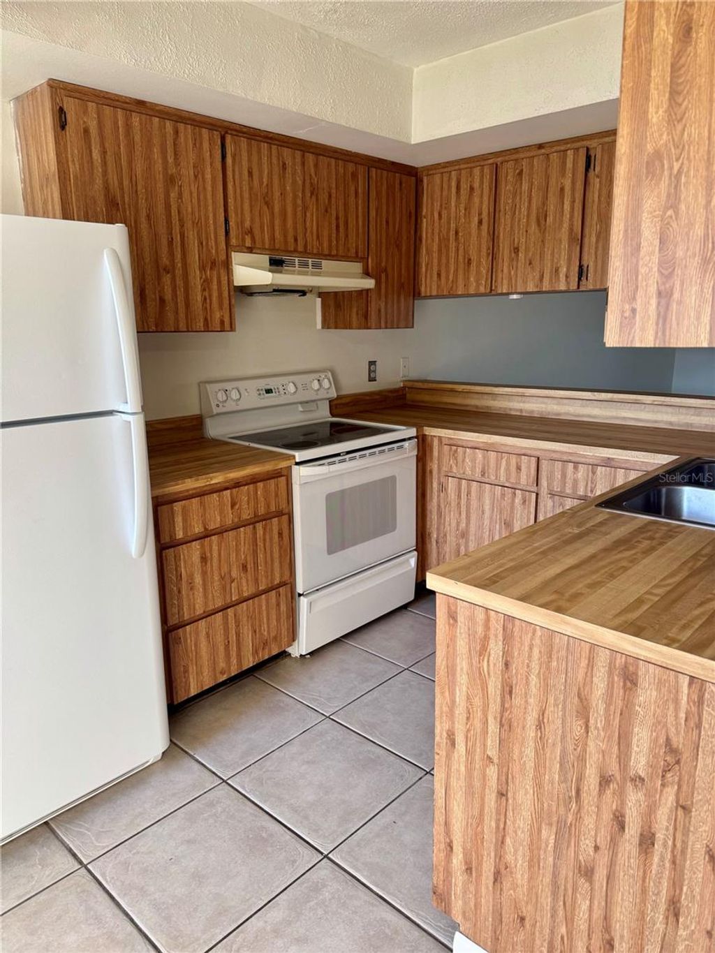 Photo of 2131 Ridge Road S #105, Largo, FL 33778 (MLS # TB8464724)