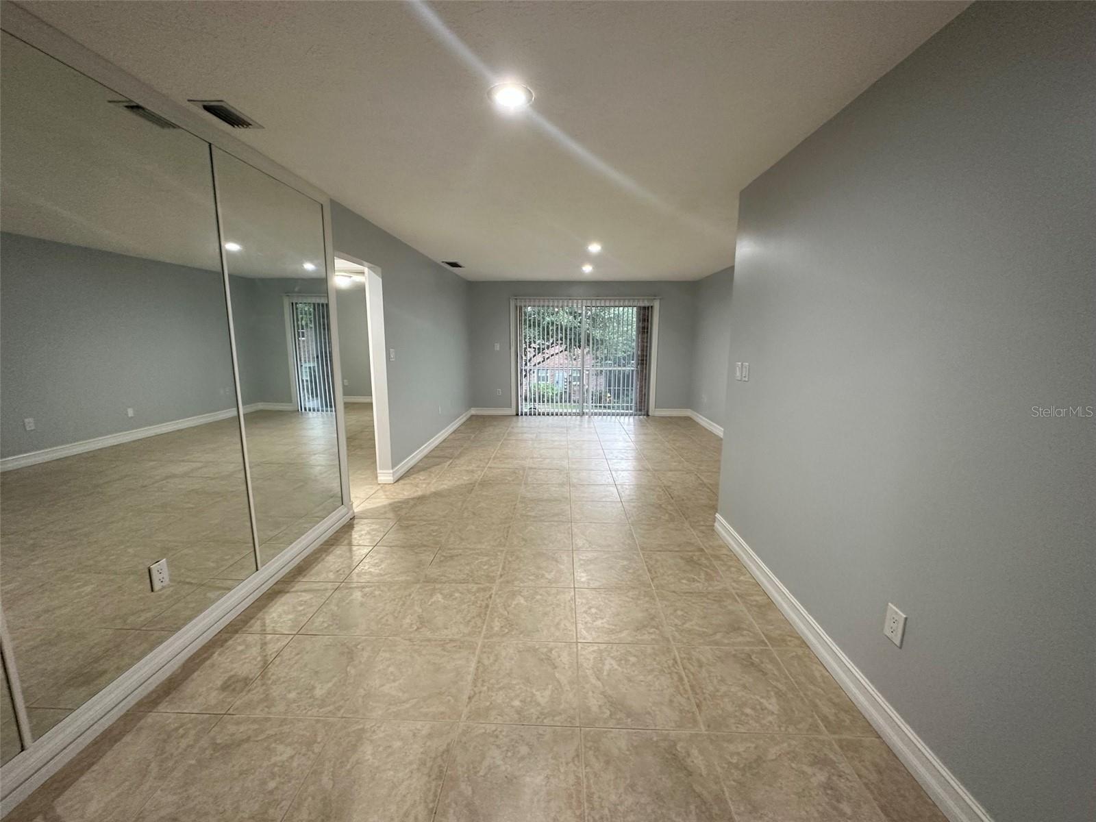 PLANTATION APTS ORLANDO - Residential Lease